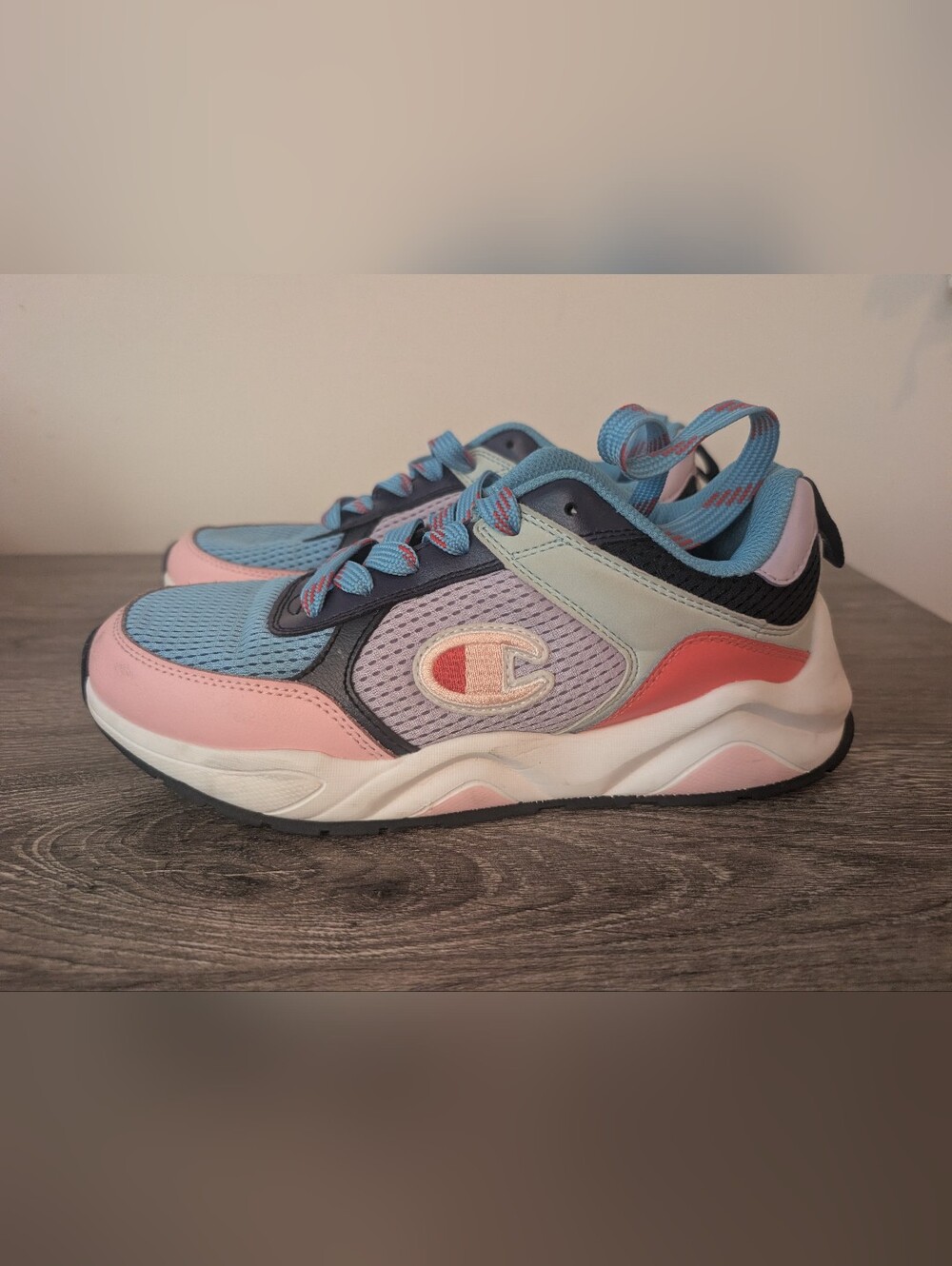 Champion Women's Pastel Colorblock Sneakers Size 8